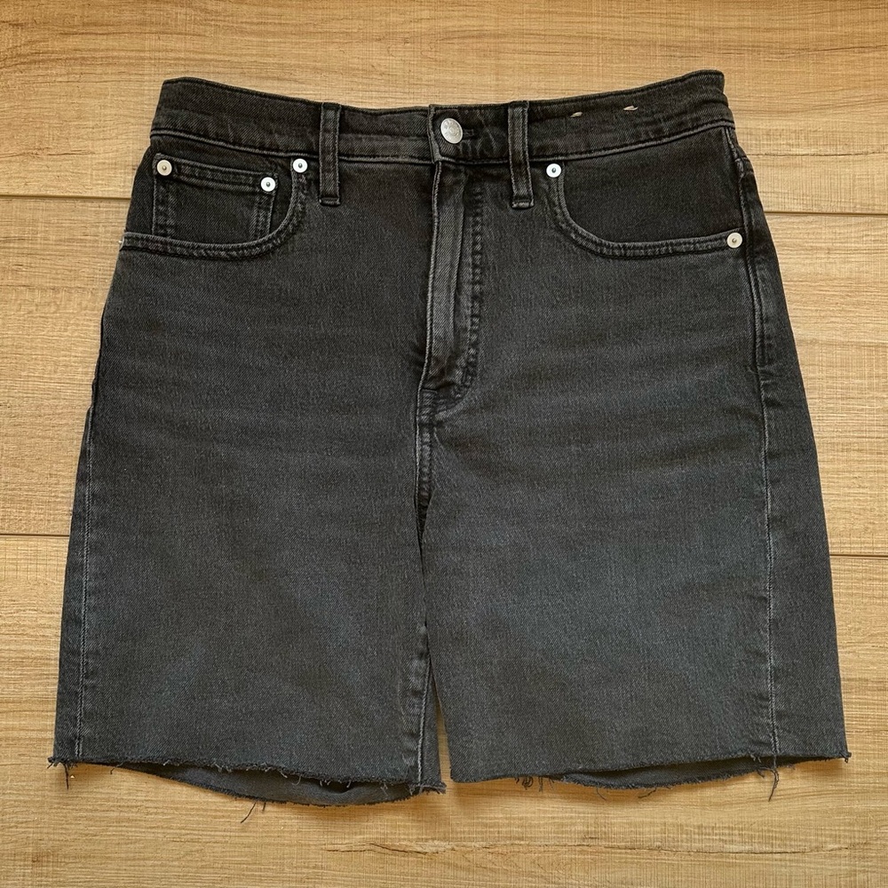 Madewell | High-Rise Mid-Length Black Denim Shorts